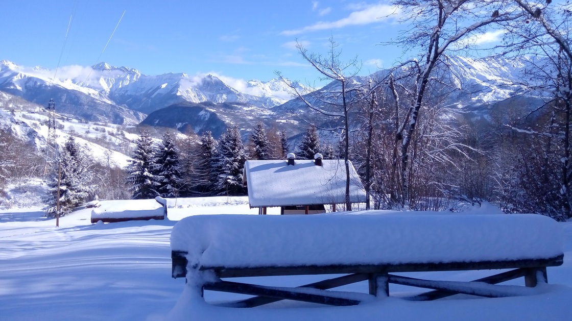 © De lus van de Tour des Hameaux - Route op sneeuwschoenen - Corbier Tourisme